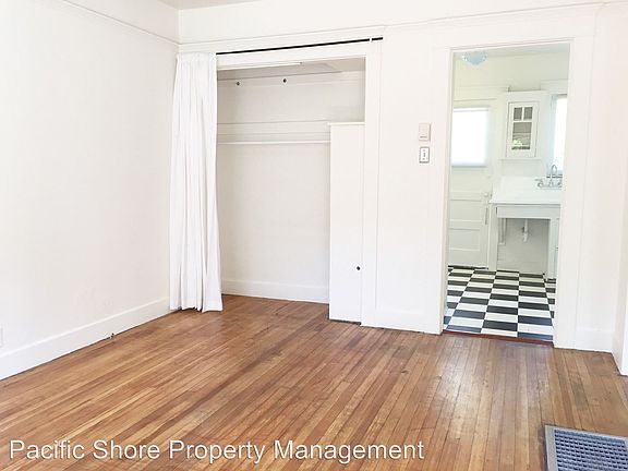 2nd image of 1454 12th St APT B