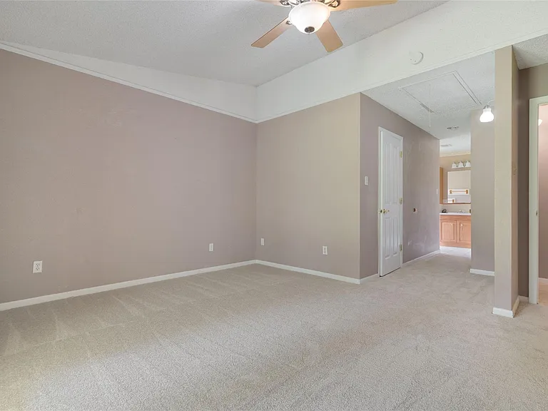2808 Morenci St — Photo 16