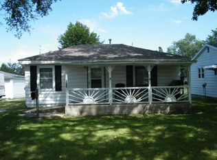 3512 Marion Ave, Mattoon, IL 61938