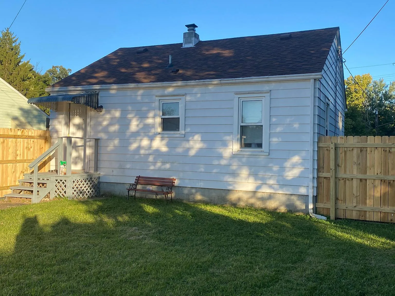 1900 Dix Rd — Photo 2