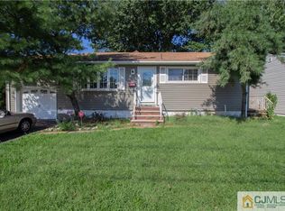 5 Monroe Ave, Carteret, NJ 07008