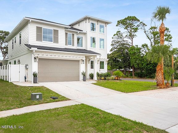 4th image of 803 16TH Avenue S