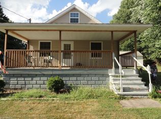 3334 W Ridgewood Dr, Parma, OH 44134