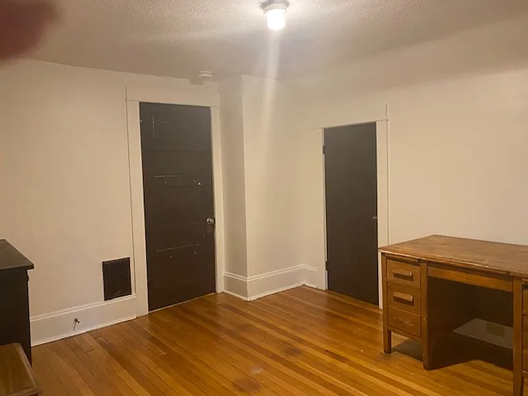 119 Thurston Ave — Photo 28