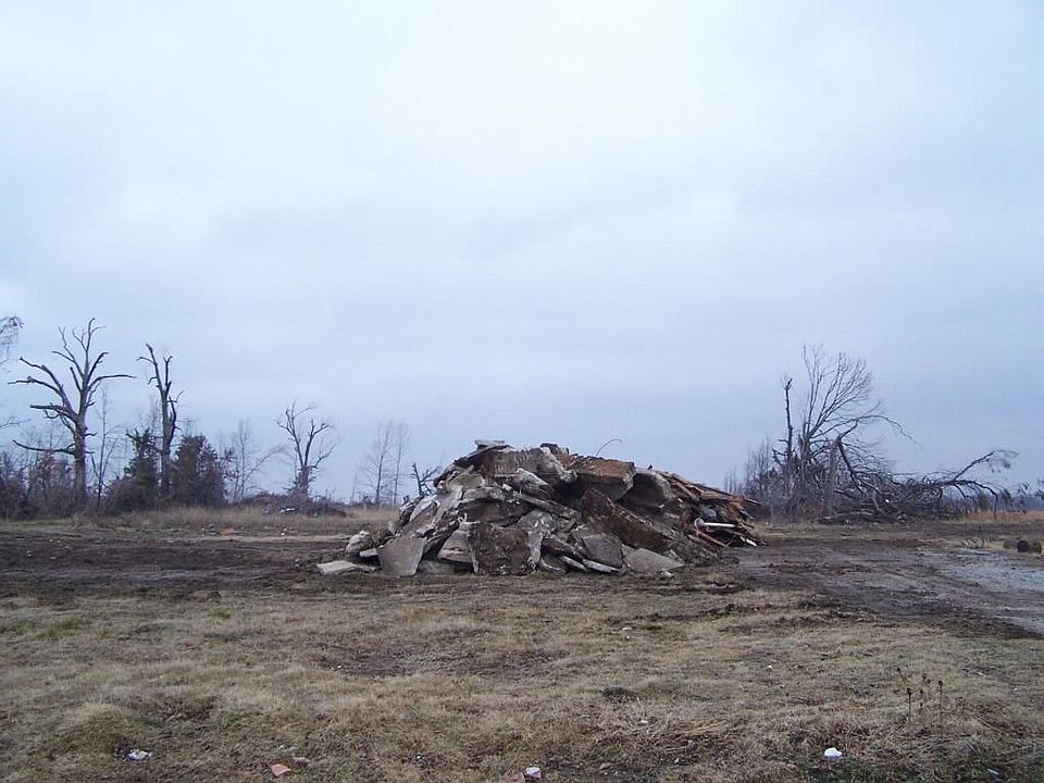 1st image of 4207 E 24th St
