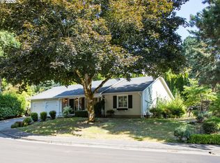 1276 Hide A Way Ct, Lake Oswego, OR 97034