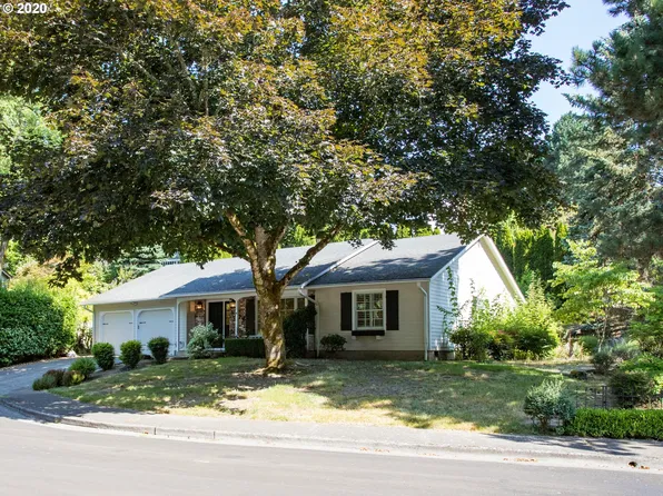 1276 Hide A Way Ct, Lake Oswego, OR 97034