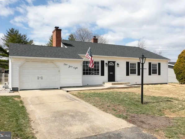 508 Lincoln Dr, Martinsburg, WV 25401