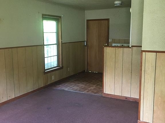 5th image of 3318 1/2 Darien St
