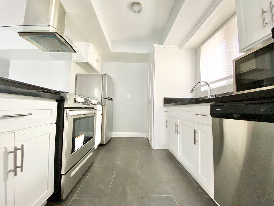 1st image of 744 S Harvard Blvd #309