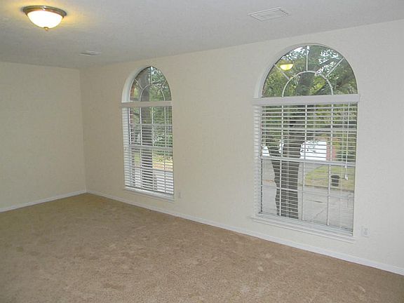 3rd image of 14750 James River Ln
