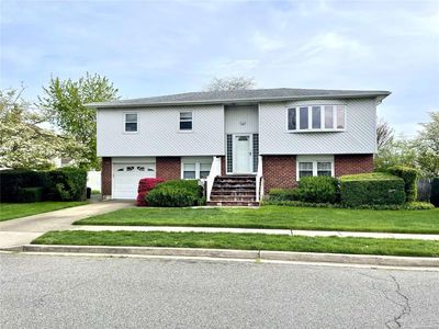42 A Maple Street, Massapequa, NY, 11758