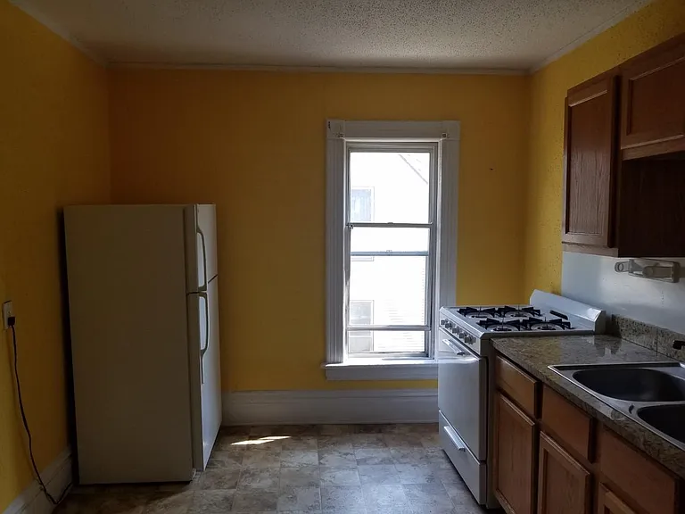 161 Union Ave NE #2 — Photo 3