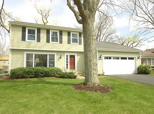 1946 Templar Dr, Naperville, IL 60565