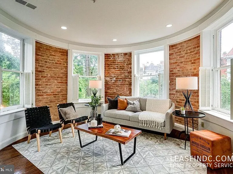 1938 Biltmore St NW #B — Photo 9