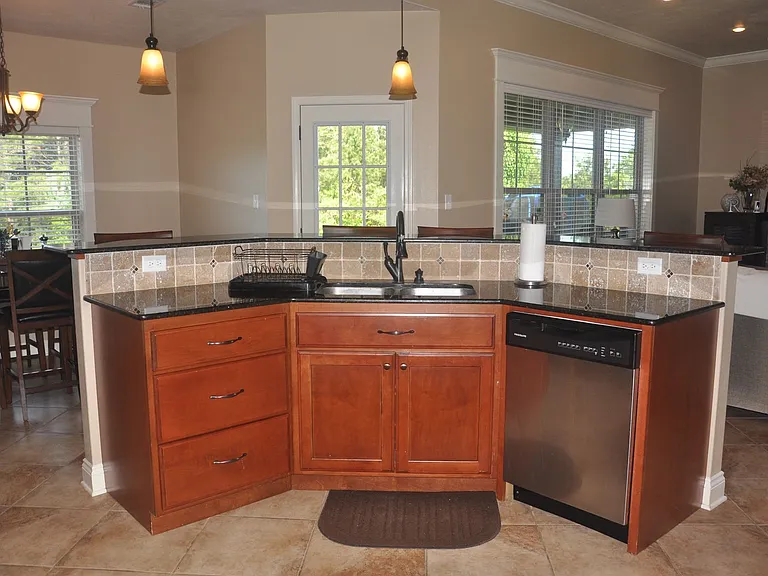 560 Hickory Ridge Rd — Photo 4