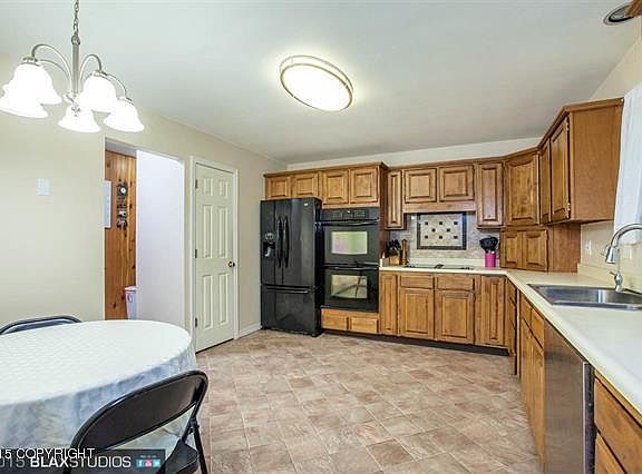 3rd image of 373 Ester Dr
