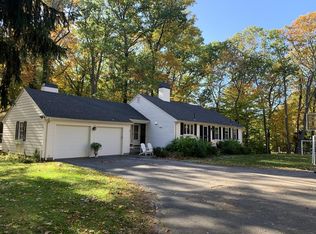16 Sterling Dr, Dover, MA 02030