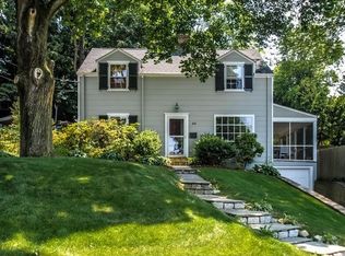 96 Tappan Landing Rd, Tarrytown, NY 10591