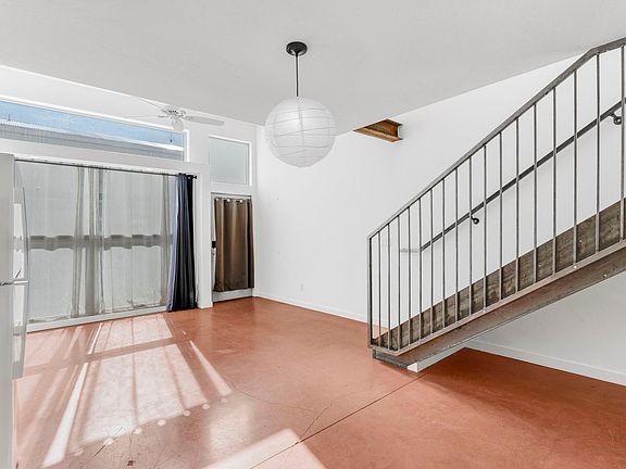 5th image of 200 Cornell Dr SE #C
