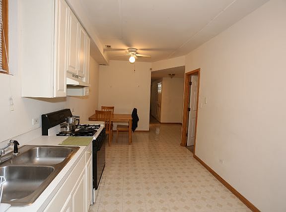 5th image of 1112 N Marshfield Ave #H