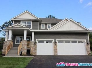 1825 White Pine Ct, Stillwater, MN 55082