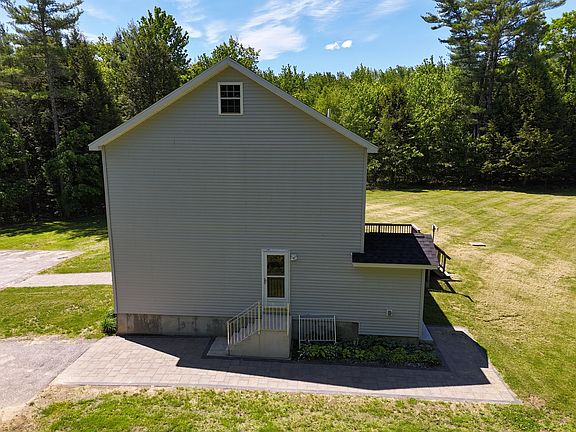 3rd image of 22 E Turner Drive