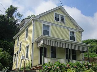 1652 Saint Patrick St, Pittsburgh, PA 15210
