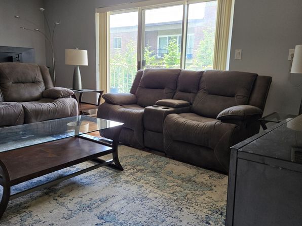 31 Hamlin Ln APT B24
