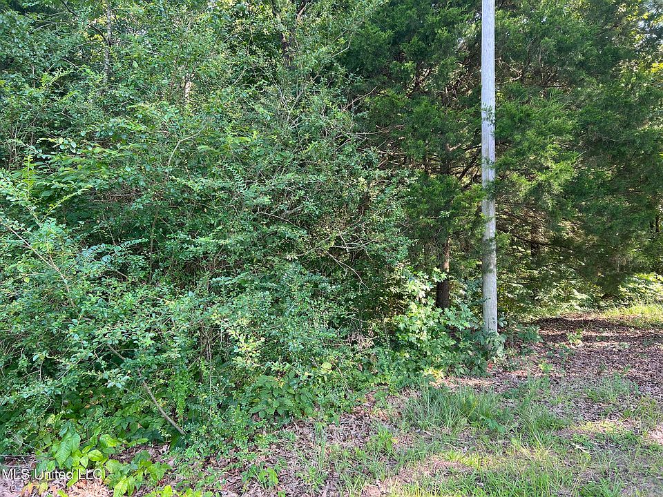 2nd image of 475 Larue Dr #22