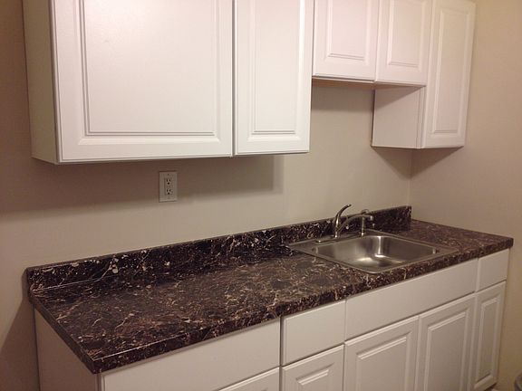 4th image of 243 Sheridan Dr
