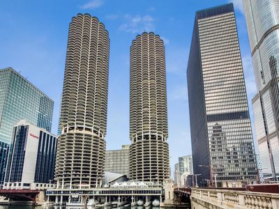 300 N State St APT 4630, Chicago, IL, 60654