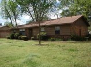 1321 Hillcrest Dr, Conway, AR 72034