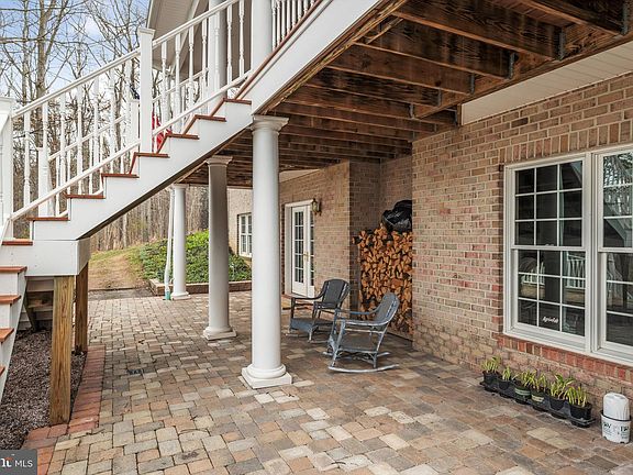 3rd image of 166 Whistlewood Ln