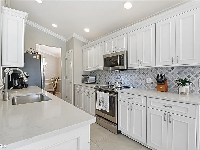 11041 Iron Horse Way — Photo 14