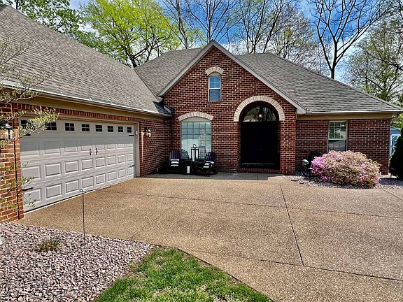 3rd image of 1008 Pleasant Valley Dr