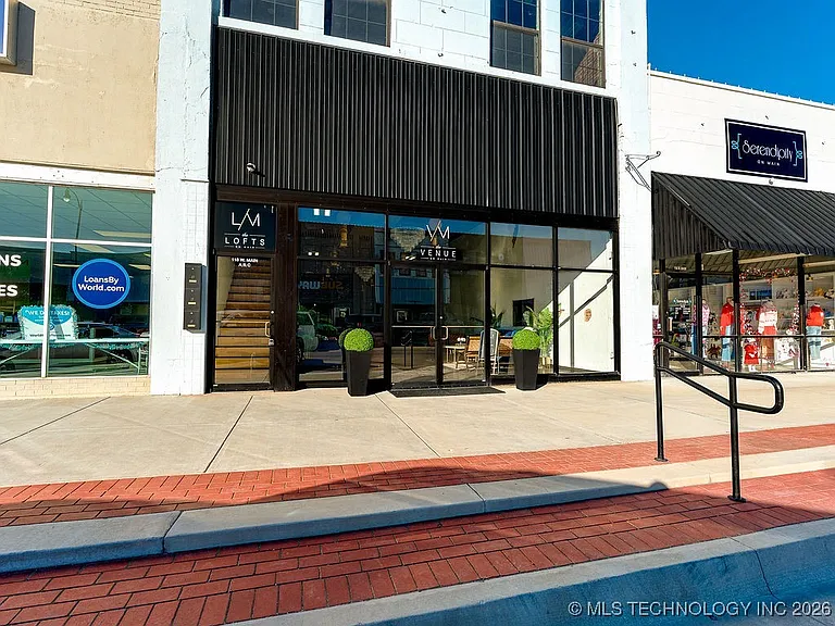 118 W Main St #A — Photo 11