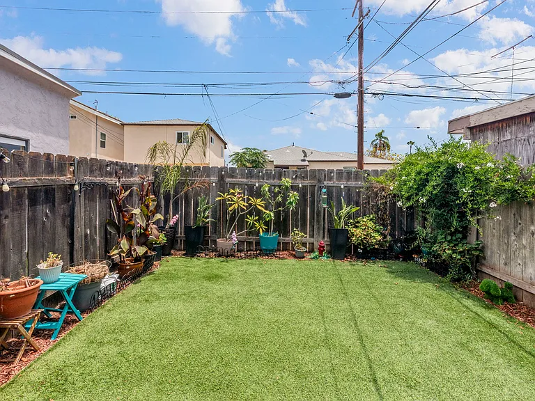 3343 Boundary St — Photo 15