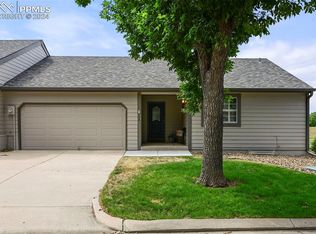 136 Cobblestone Dr, Colorado Springs, CO 80906