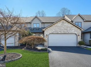 2552 Fairway Dr #2552, York, PA 17402