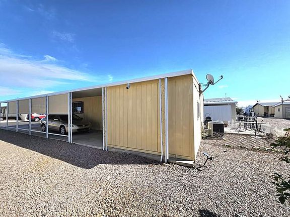 4th image of 652 S Ellsworth Rd #135