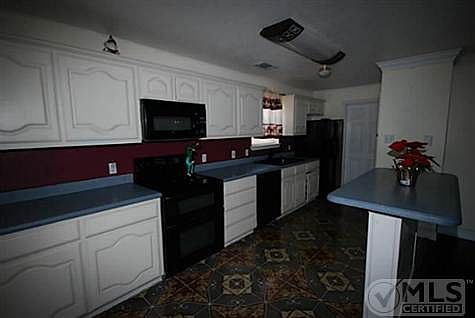 4th image of 3017 Esters Ct