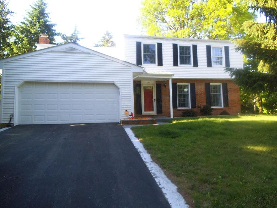 1st image of 336 Oak Hill Dr
