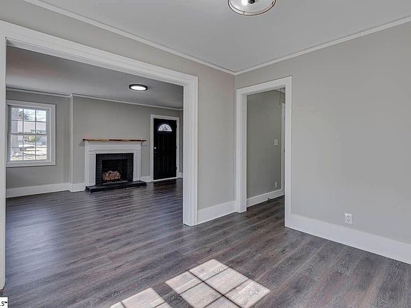 5th image of 26 Broad Vista Blvd