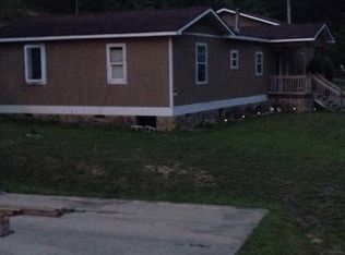 207 Hunts Fork, Dana, KY 41615
