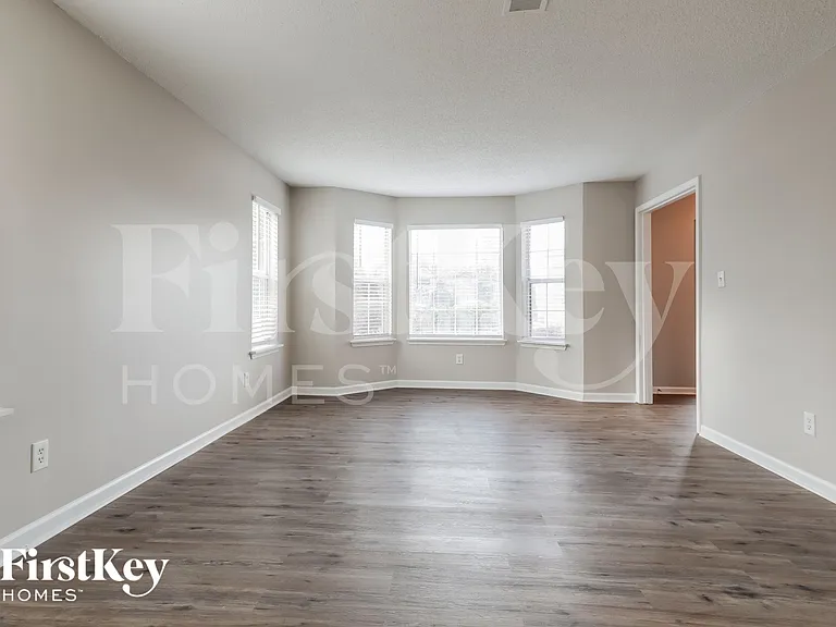 3217 Ivy Lake Ct — Photo 7