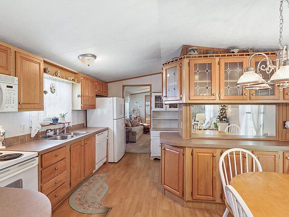 3rd image of 436 Long Branch Rd