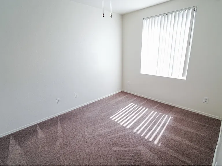 2065 W 20th Ave — Photo 7