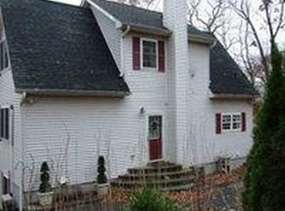 10 Jay Ct, Carmel, NY 10512