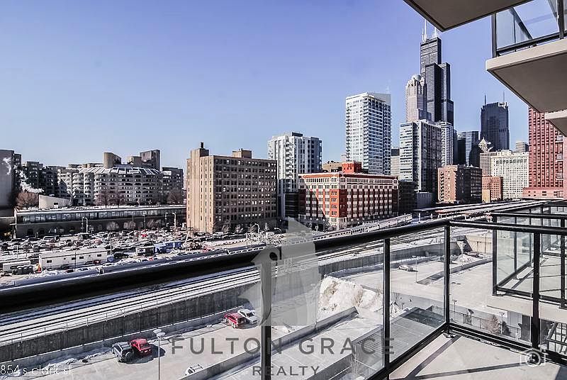 1st image of 854 S Clark St #726